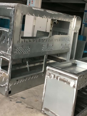 連云港充絨機 充棉機鈑金配套